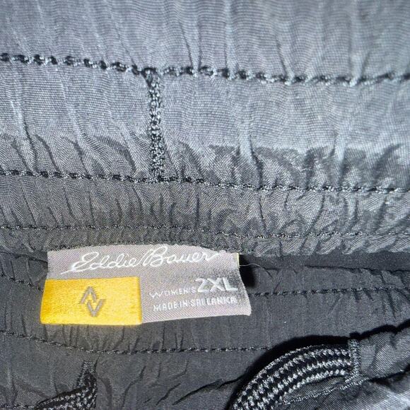 Eddie bauer shorts size 2xl - Picture 2 of 2